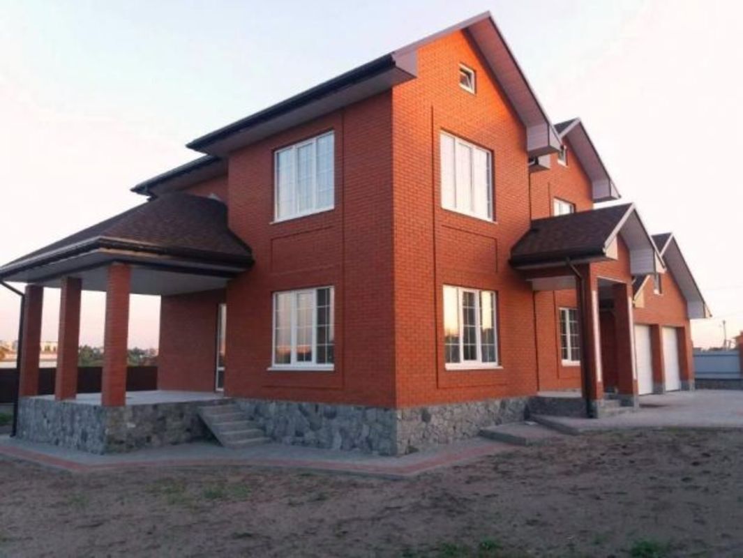 Продается Продам новий житловий будинок з сучасним плануванням, розташований в мікрорайоні Половки,